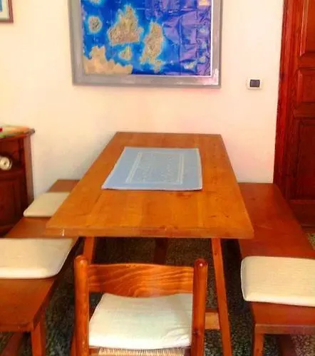 Residenza Via Roma 3 *